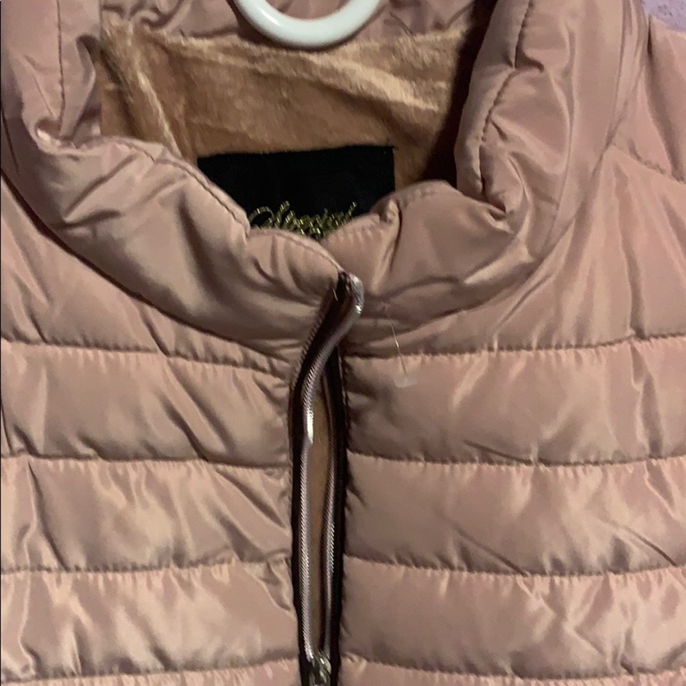 Vest - Picture 2 of 5